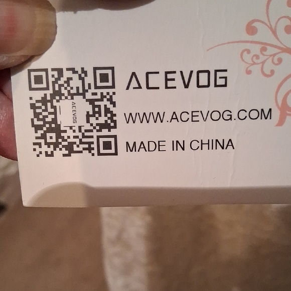 Acevog Elegant Cream Lace Long Sleeve Dress - Picture 2 of 4